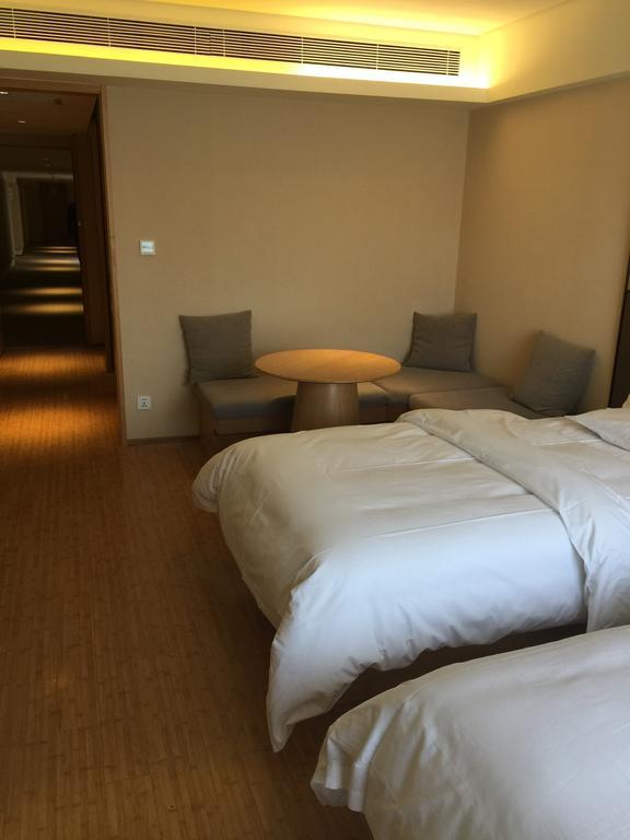 Ji Hotel Jinan Quancheng Square Zimmer foto
